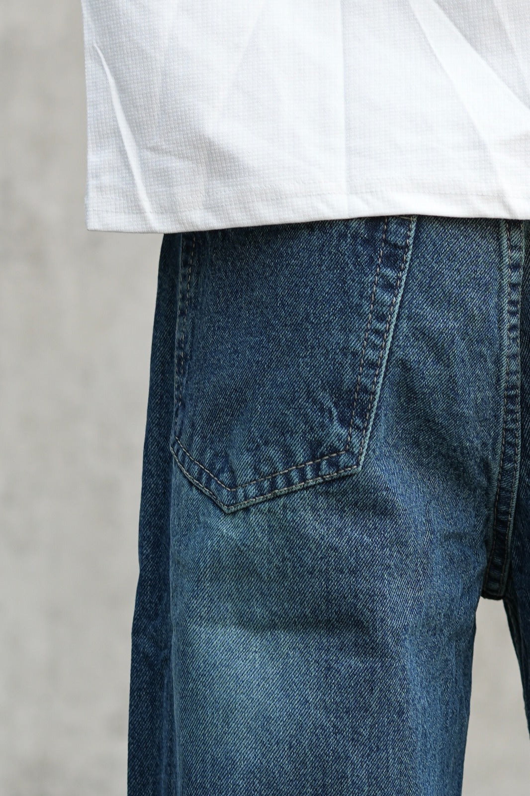 Indigo Core – Straight Fit Jeans (Blue)