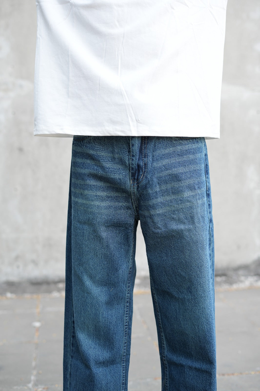 Indigo Core – Straight Fit Jeans (Blue)