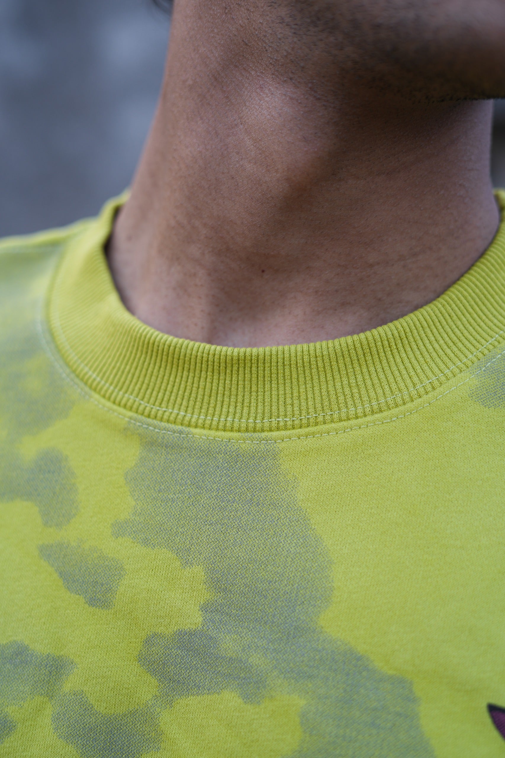 Acid Moss Combo (Green tie-dye sweatshirt + black jeans)