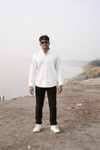 Classic Contrast Combo – White & Black