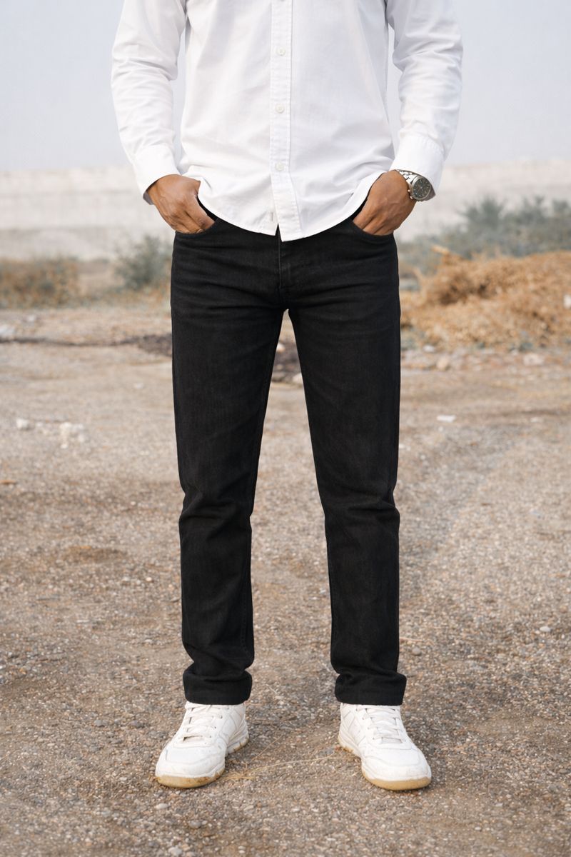 Classic Contrast Combo – White & Black