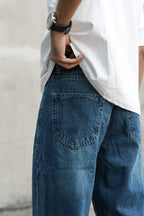 Indigo Core – Straight Fit Jeans (Blue)